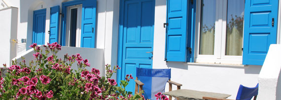 Triple rooms at Hotel Afroditi in Sifnos